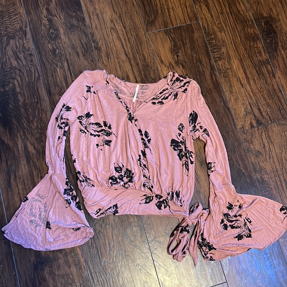 Free People Top - Picture 8 of 9